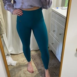 CLEO HARPER Pocket Leggings